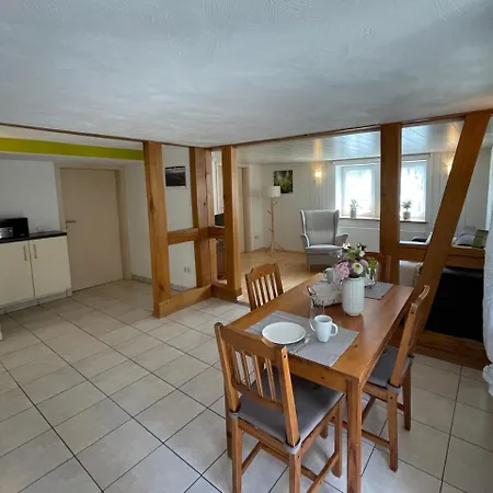 Gaesteappartements Mechels Daire Wilnsdorf